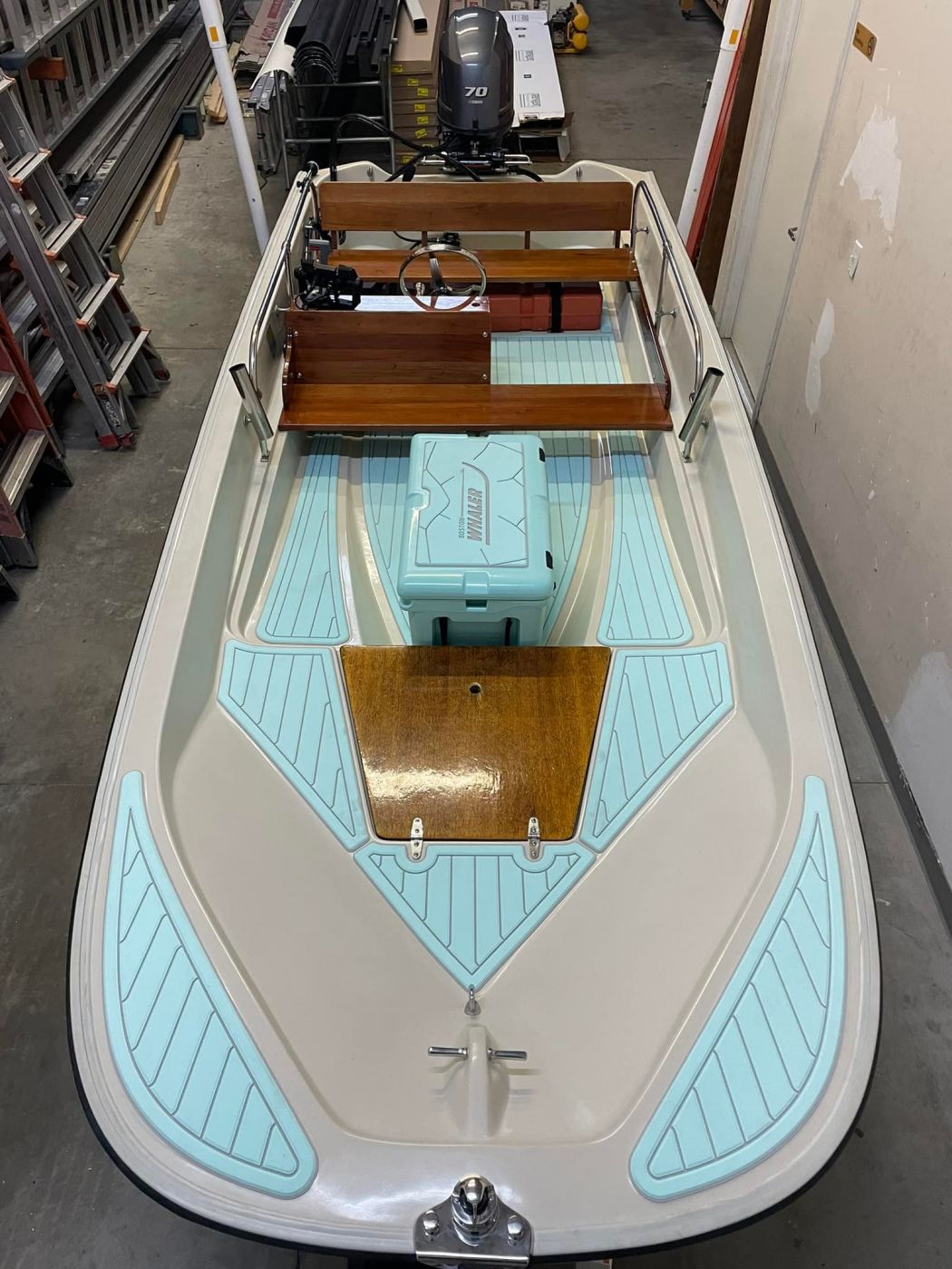 Boston Whaler Aquatraction`1