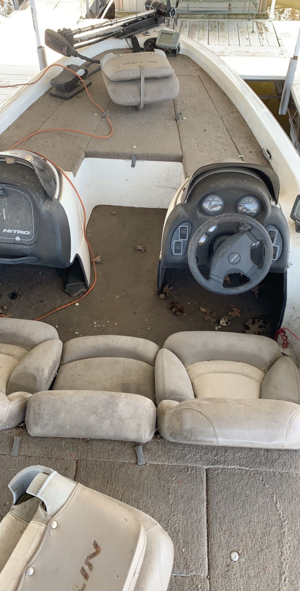 Nitro Bass Boat Cleaning