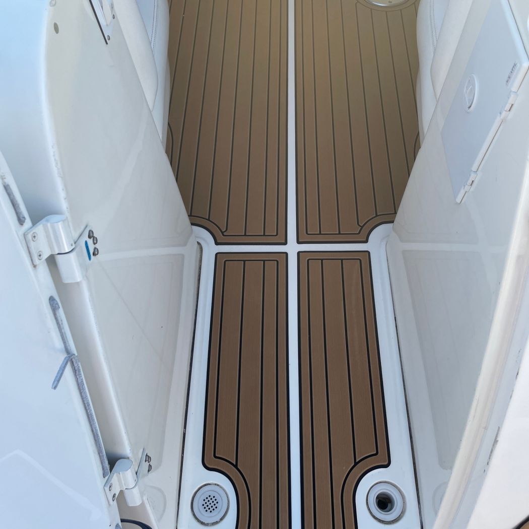 2007 Sea Ray 380 SeaDek Installation