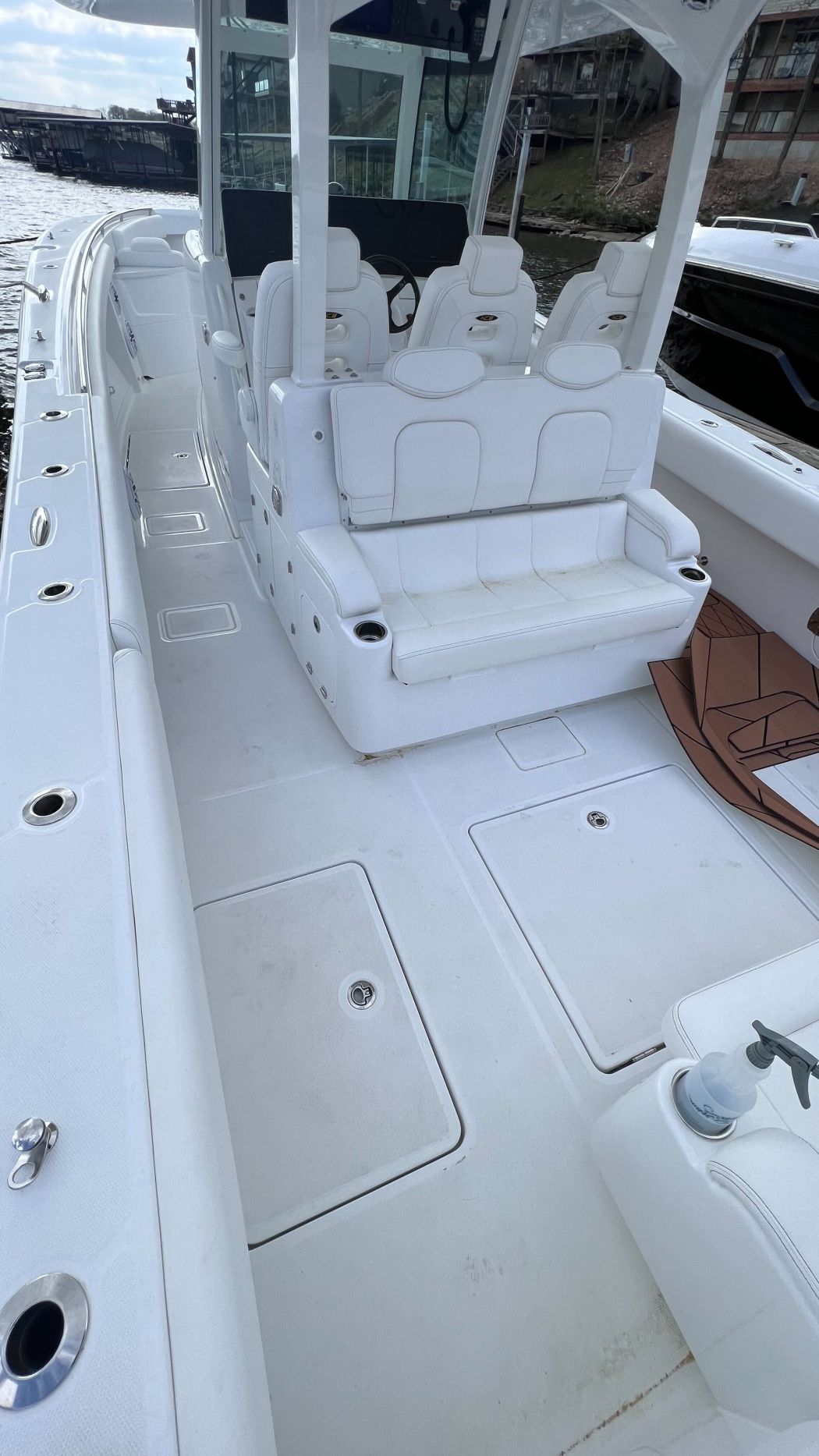 2023 HCB 39 Special Marine Flooring