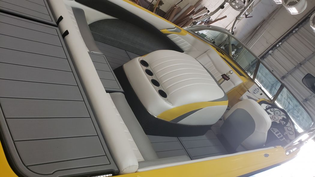 2004 Mastercraft X9 Wakeboard Edition