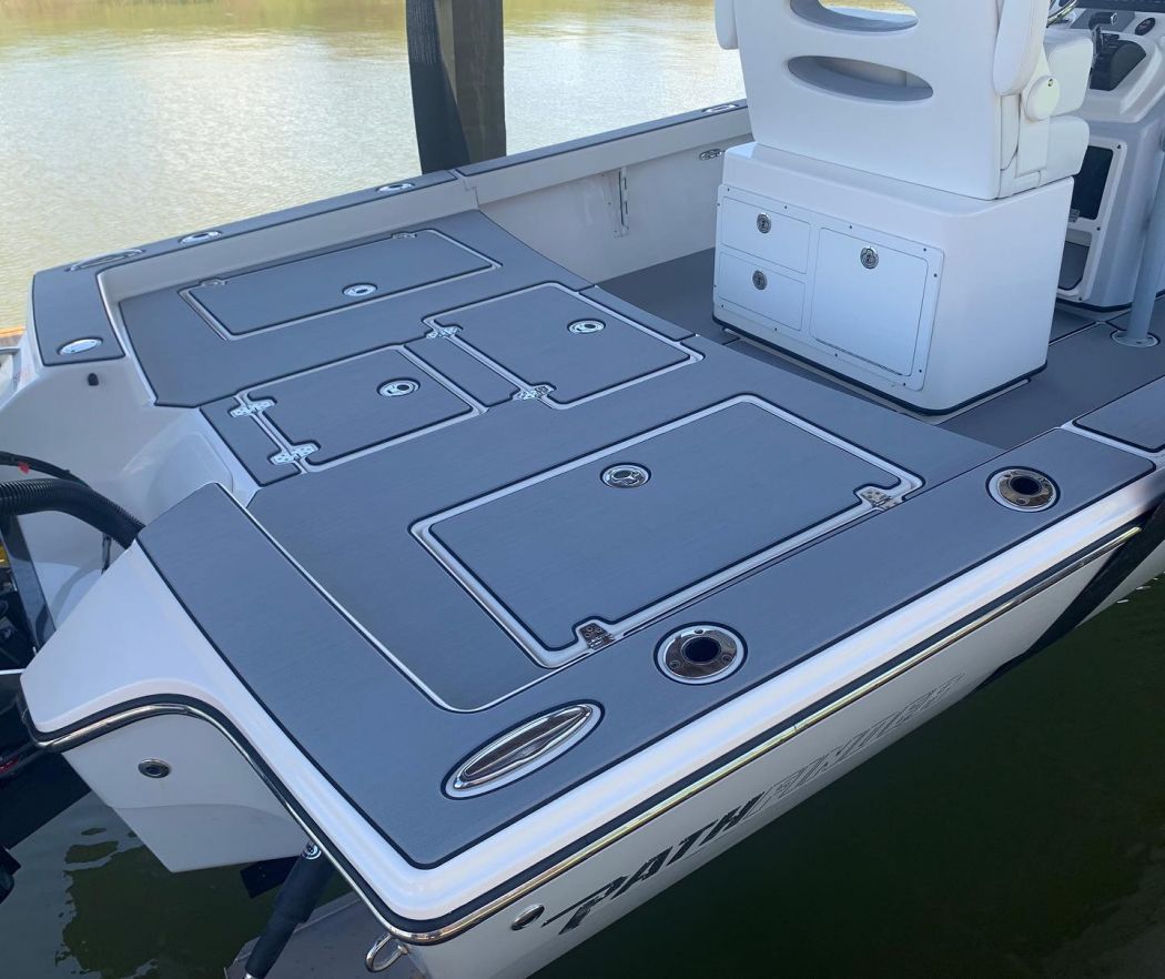 Pathfinder 2600 Center Console SeaDek Installation
