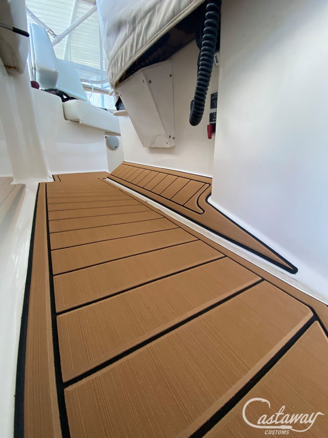 Silverton 352 SeaDek Flooring