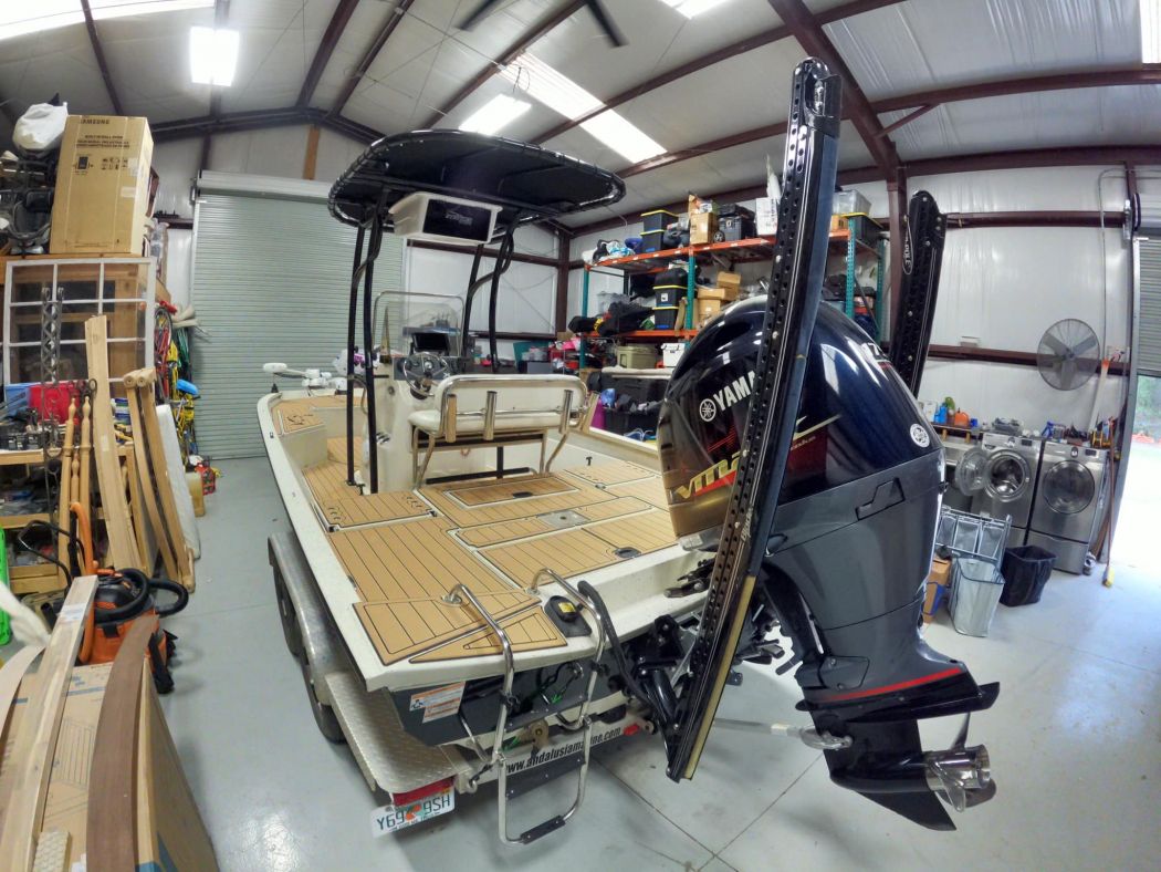 Xpress H22 Bay Boat SeaDek Flooring