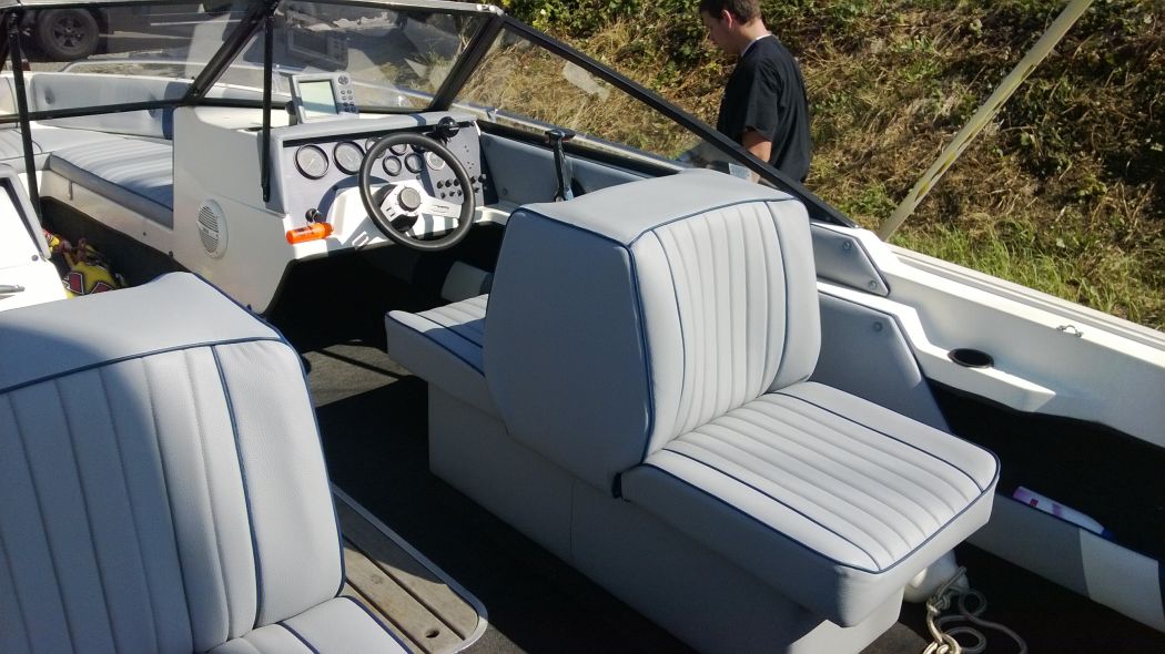 Boat seats