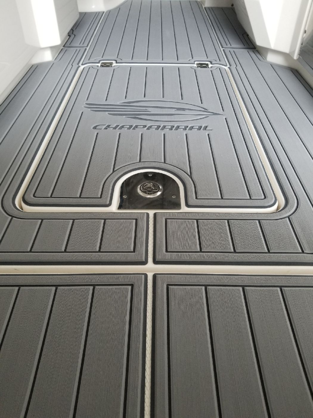 Chaparral 327 SeaDek Installation