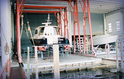 Lamb’s Yacht Center