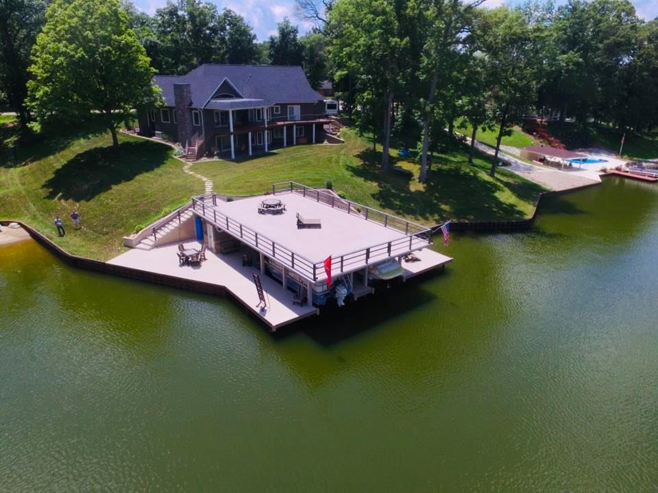 Boathouse Lake Sara