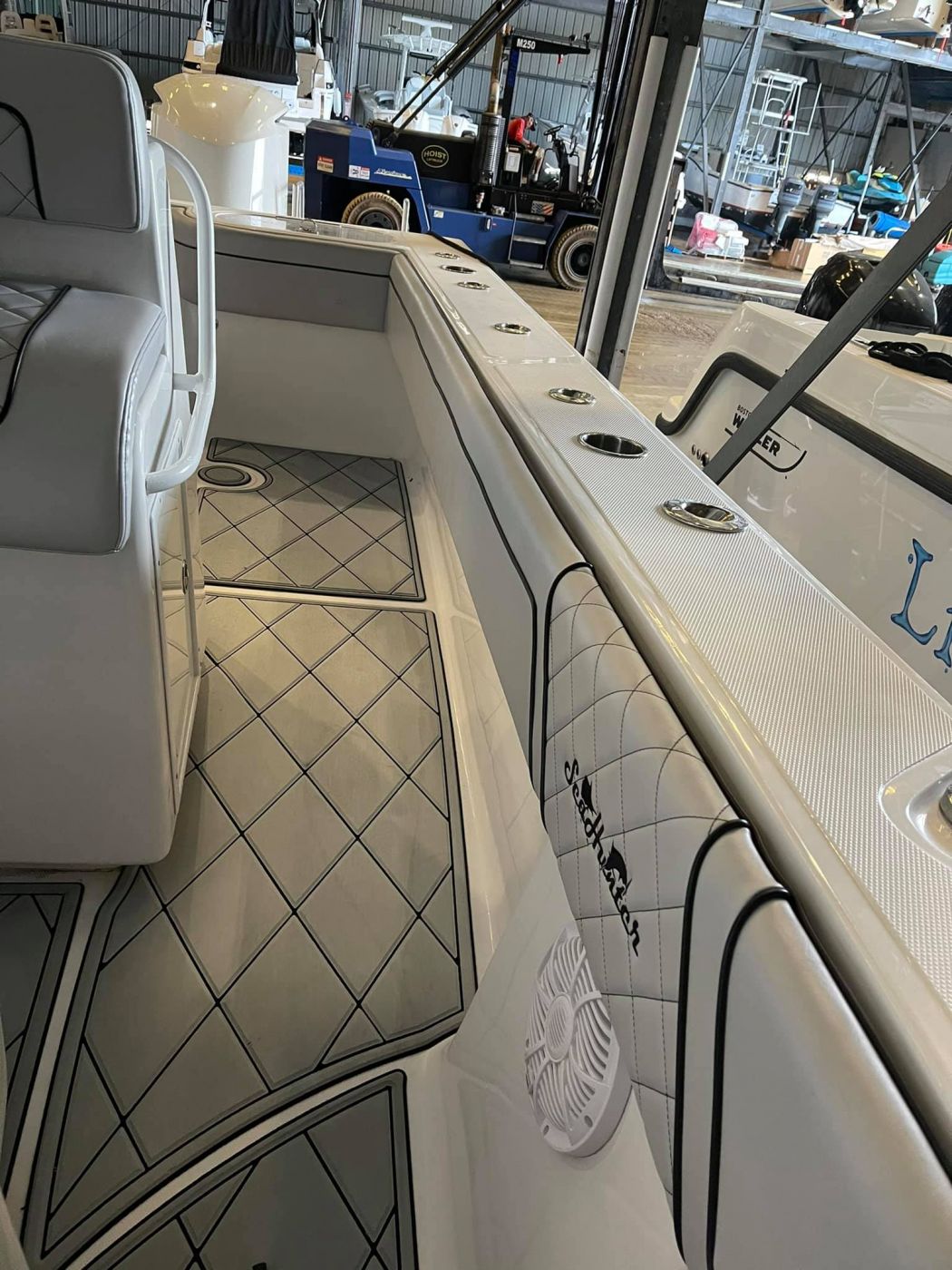 SeaHunter Center Console Custom Upholstery