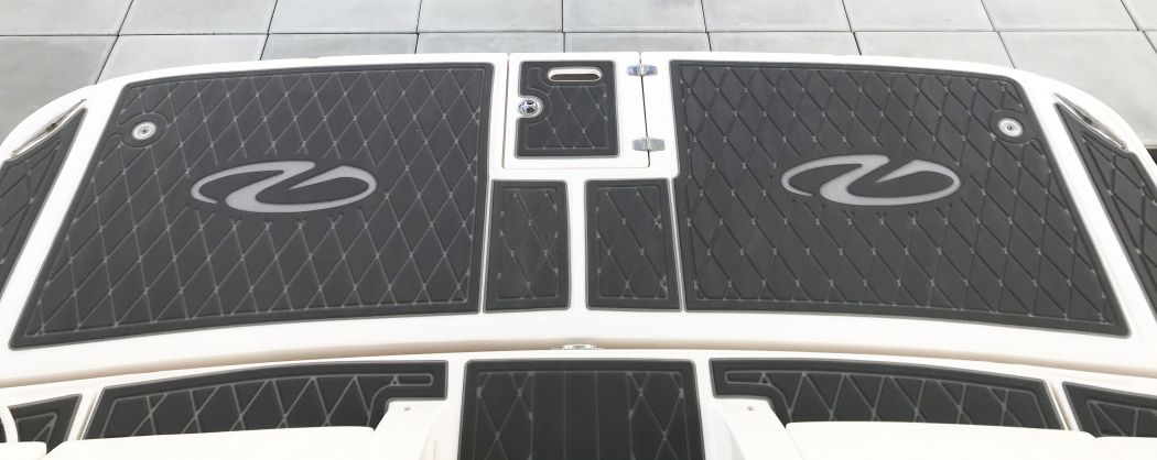 2012 Regal 3550 AquaTraction