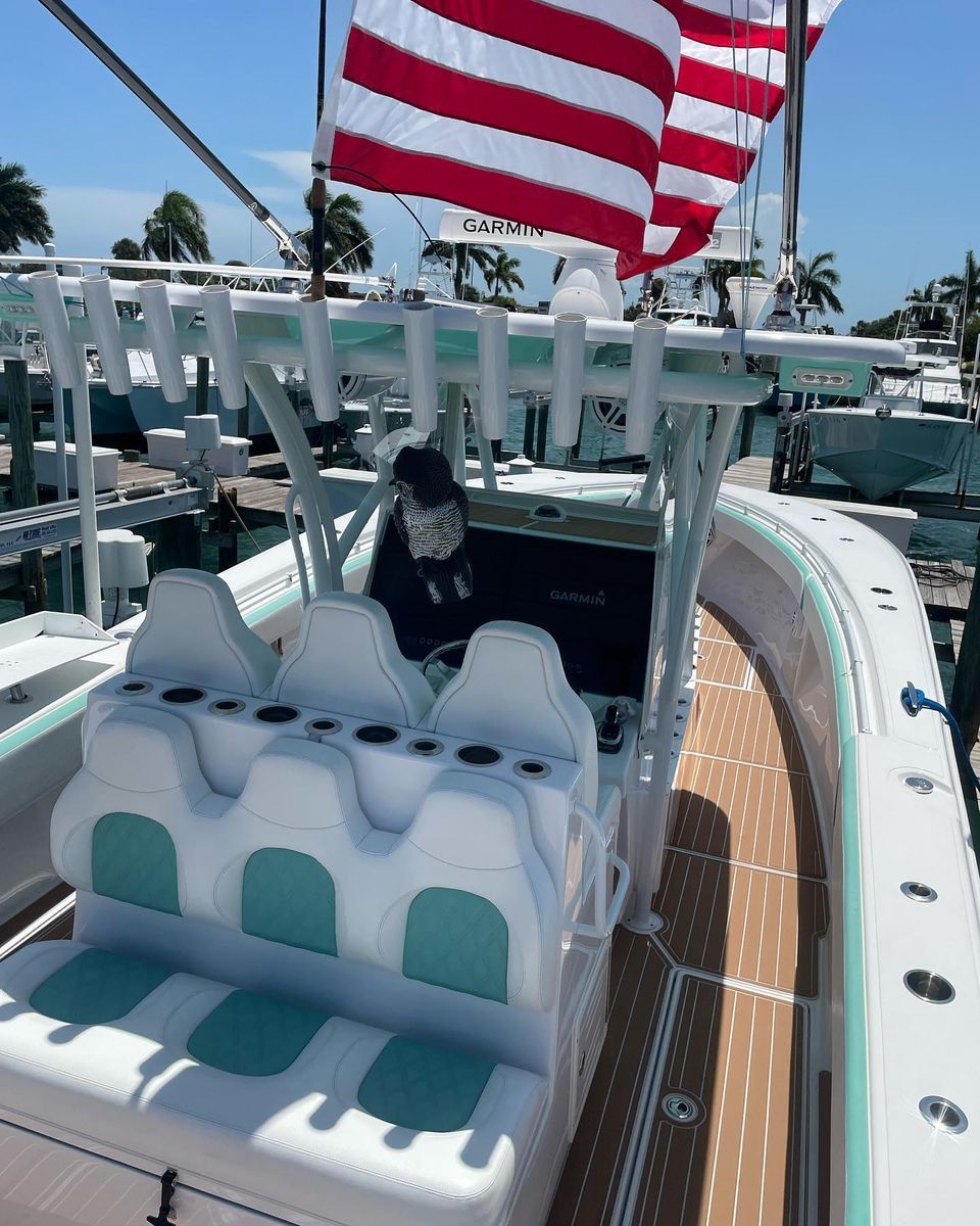 34' SeaHunter Center Console Marine Ceramic Coating