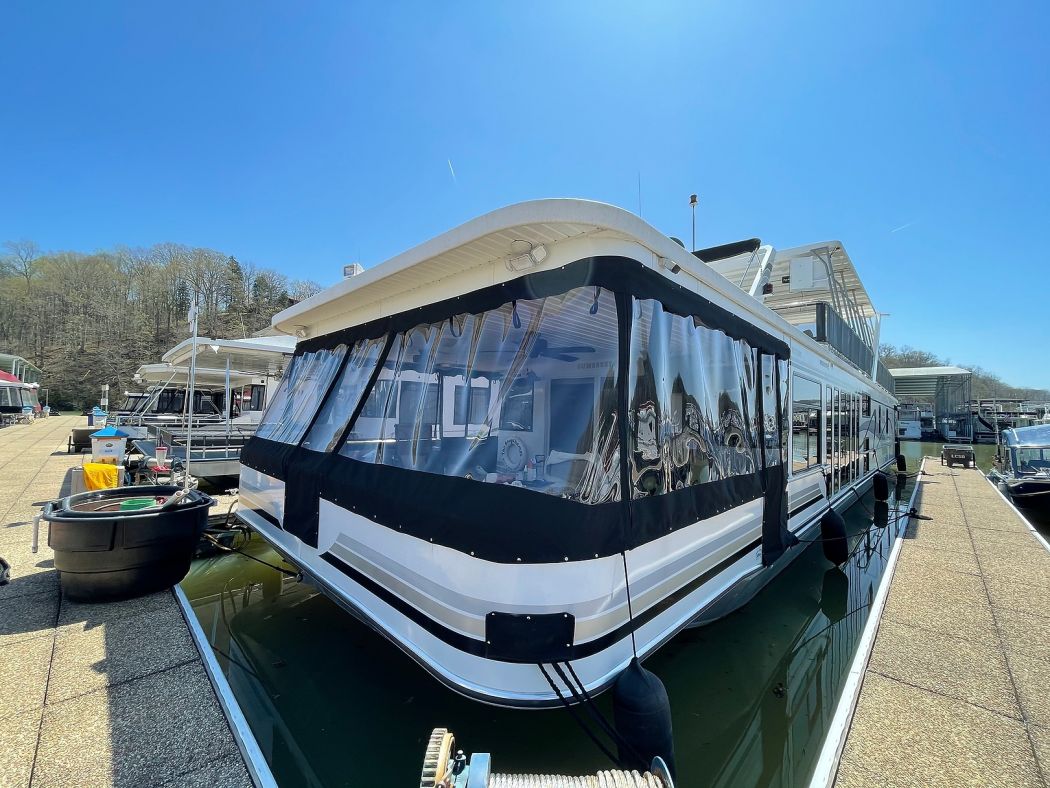 Houseboat Enclosure Lake Cumberland