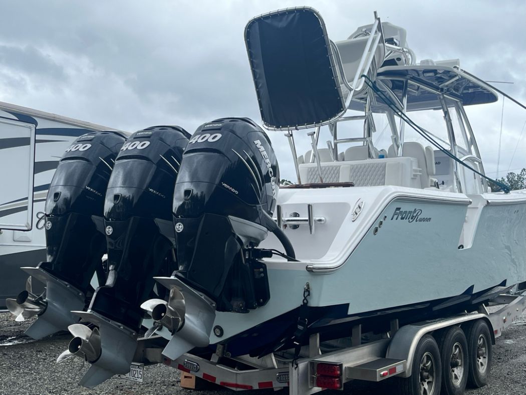 Mercury Outboards Exhaust Manifold Installation