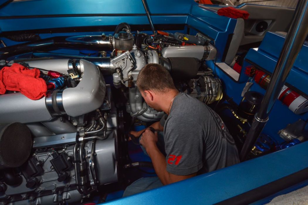 Sonic Boat Maintenance