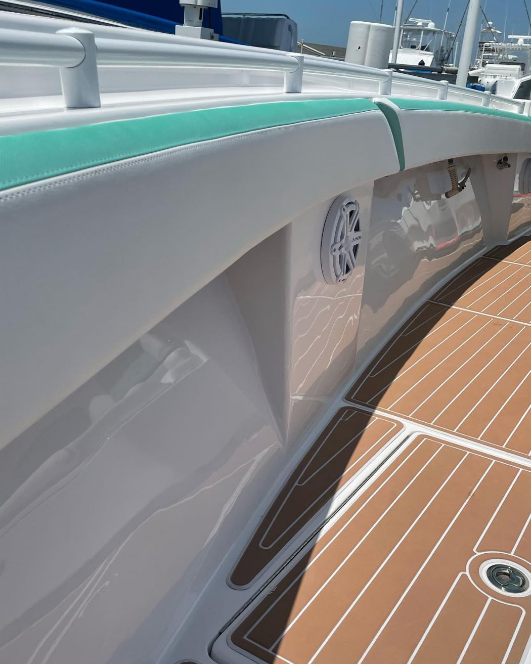 34' SeaHunter Center Console Marine Ceramic Coating