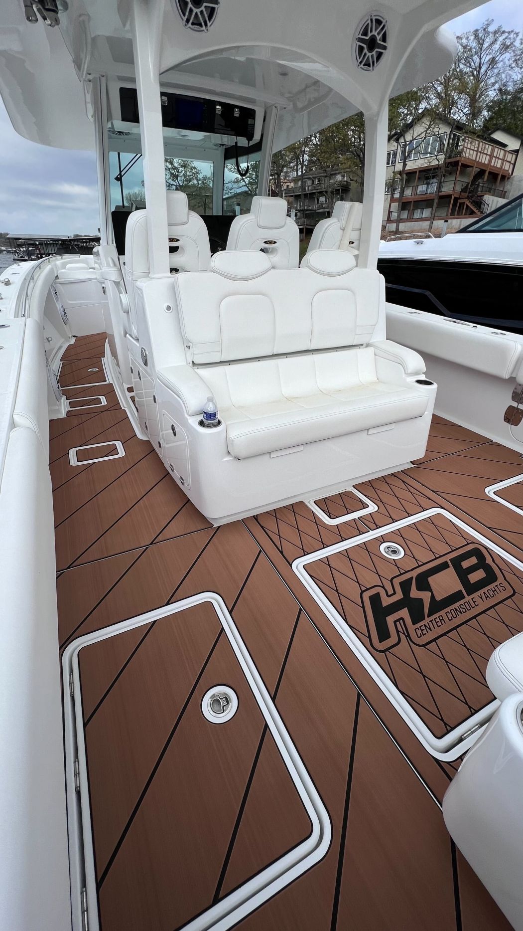 2023 HCB 39 Special Marine Flooring