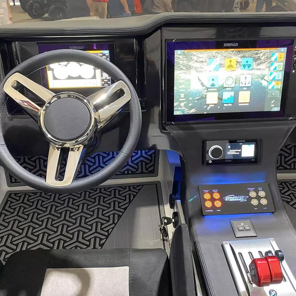 Hydrocat 30XTC Custom SeaDek Flooring