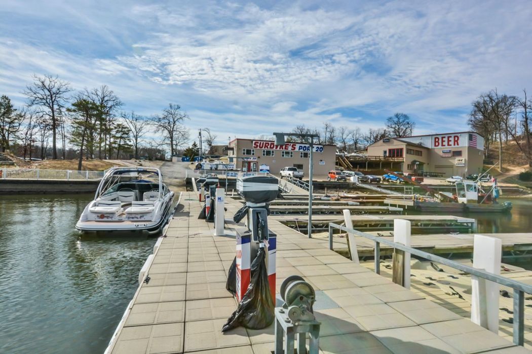 Full Service Gas Dock