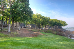 Flowing Wells Resort Marina - Lake Texoma