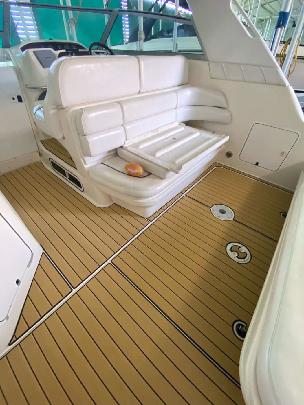 Sea Ray 330 SeaDek Flooring