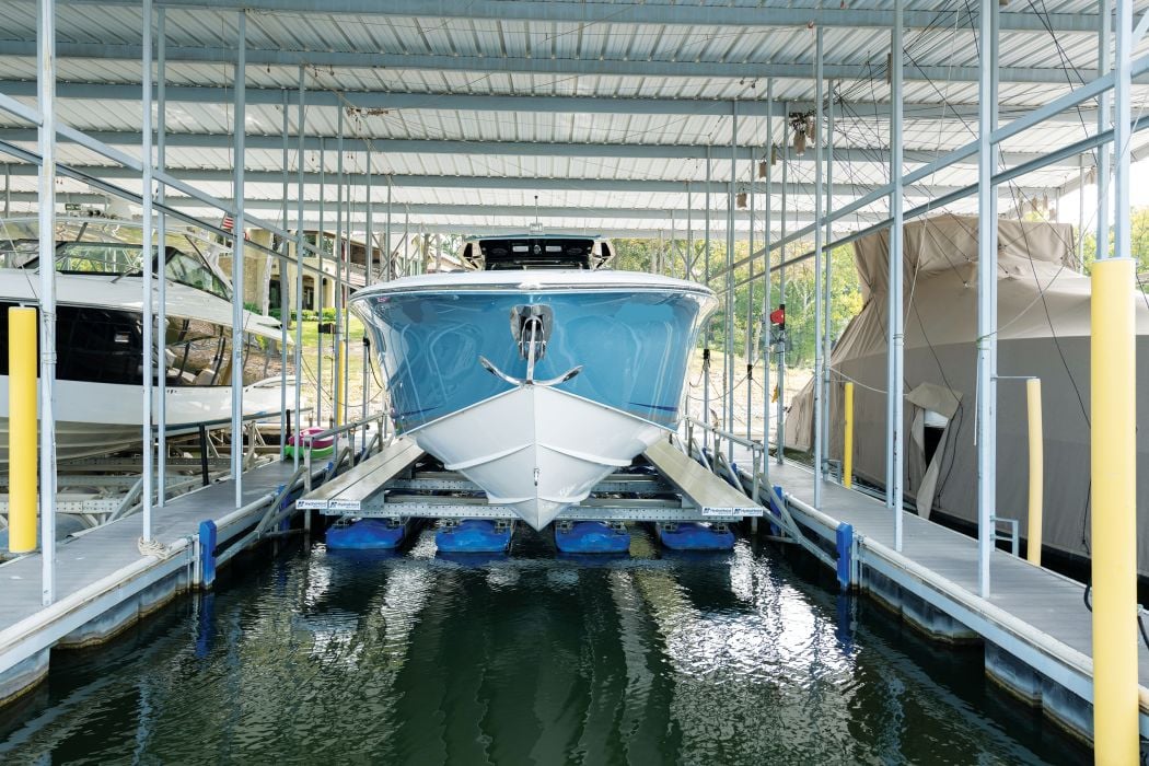 Center Console Boat Lift
