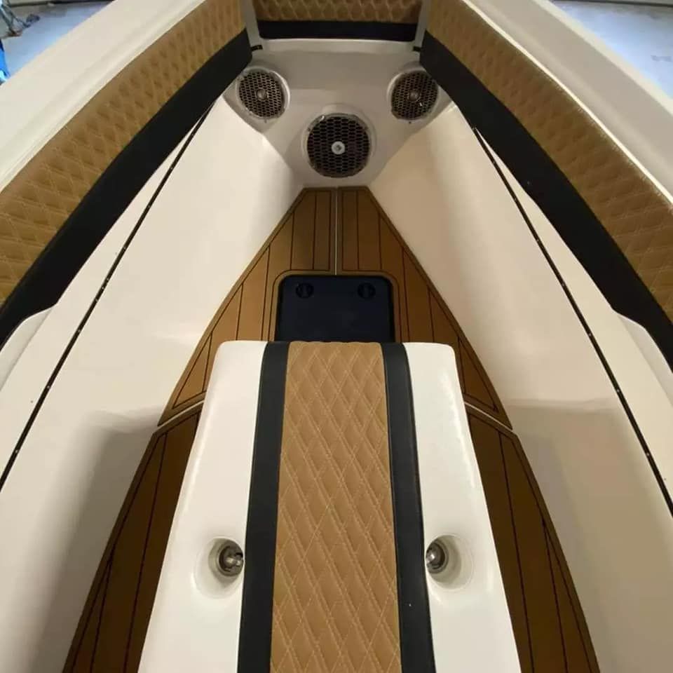 Fountain Center Console SeaDek Installers