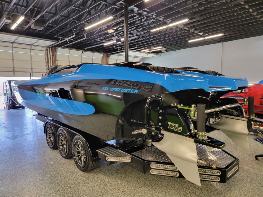 Eliminator 33X Speedster Boat Detailing