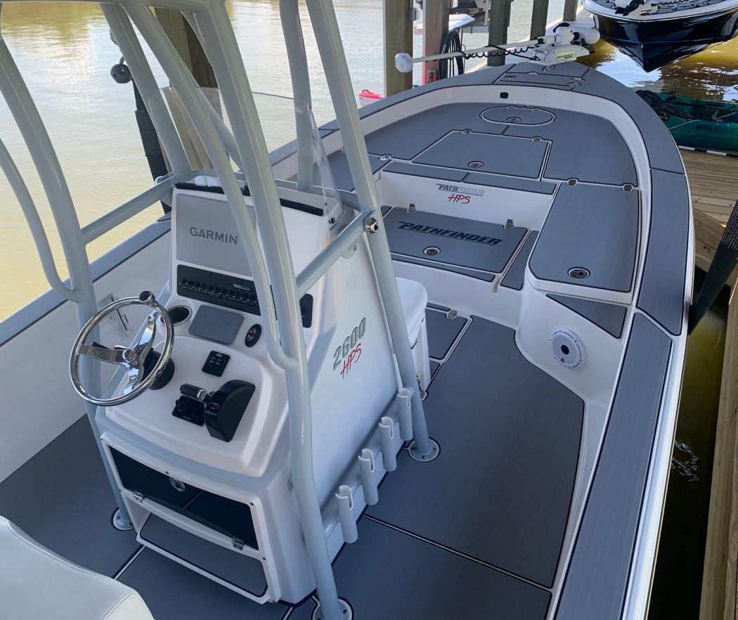 Pathfinder 2600 Center Console SeaDek Installation
