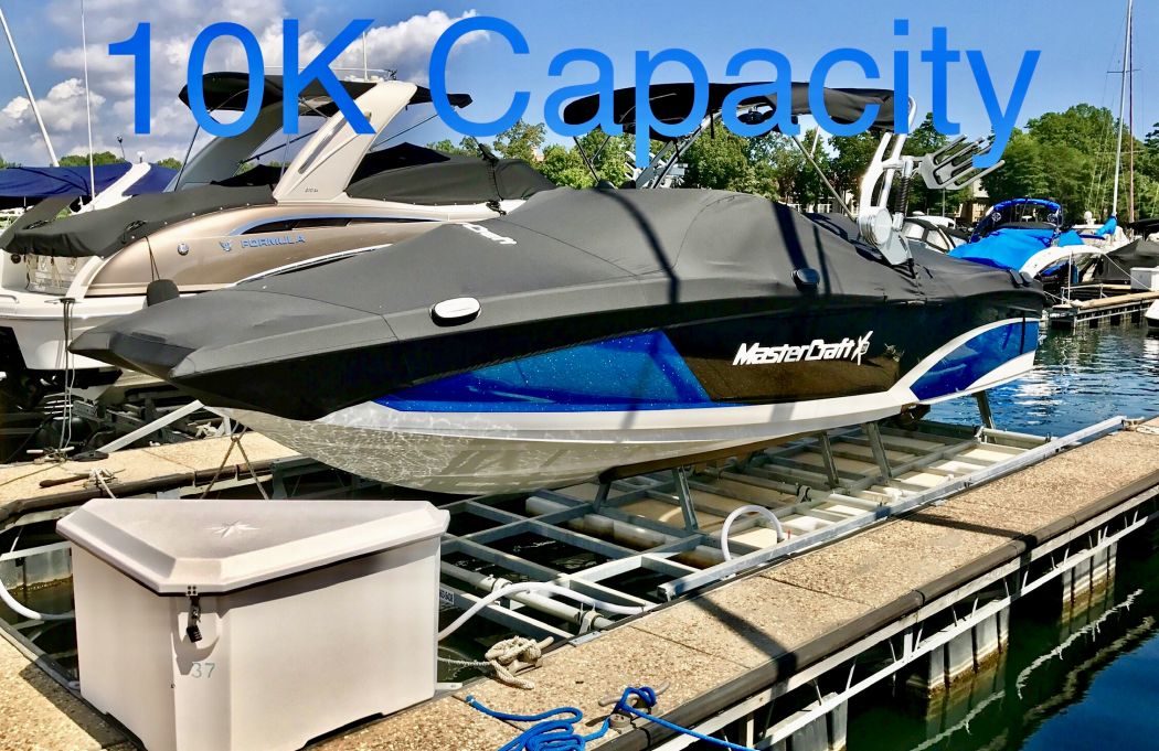 Master Craft X-26 Boat Lift