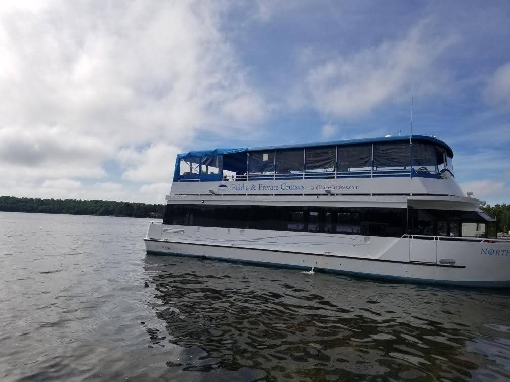 Gull Lake Cruise Top