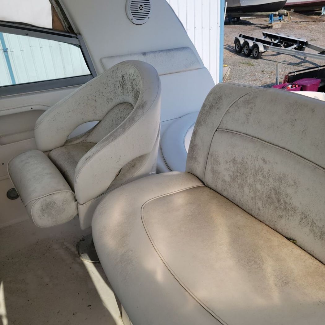 Sea Ray Helm And Seat Cleaning
