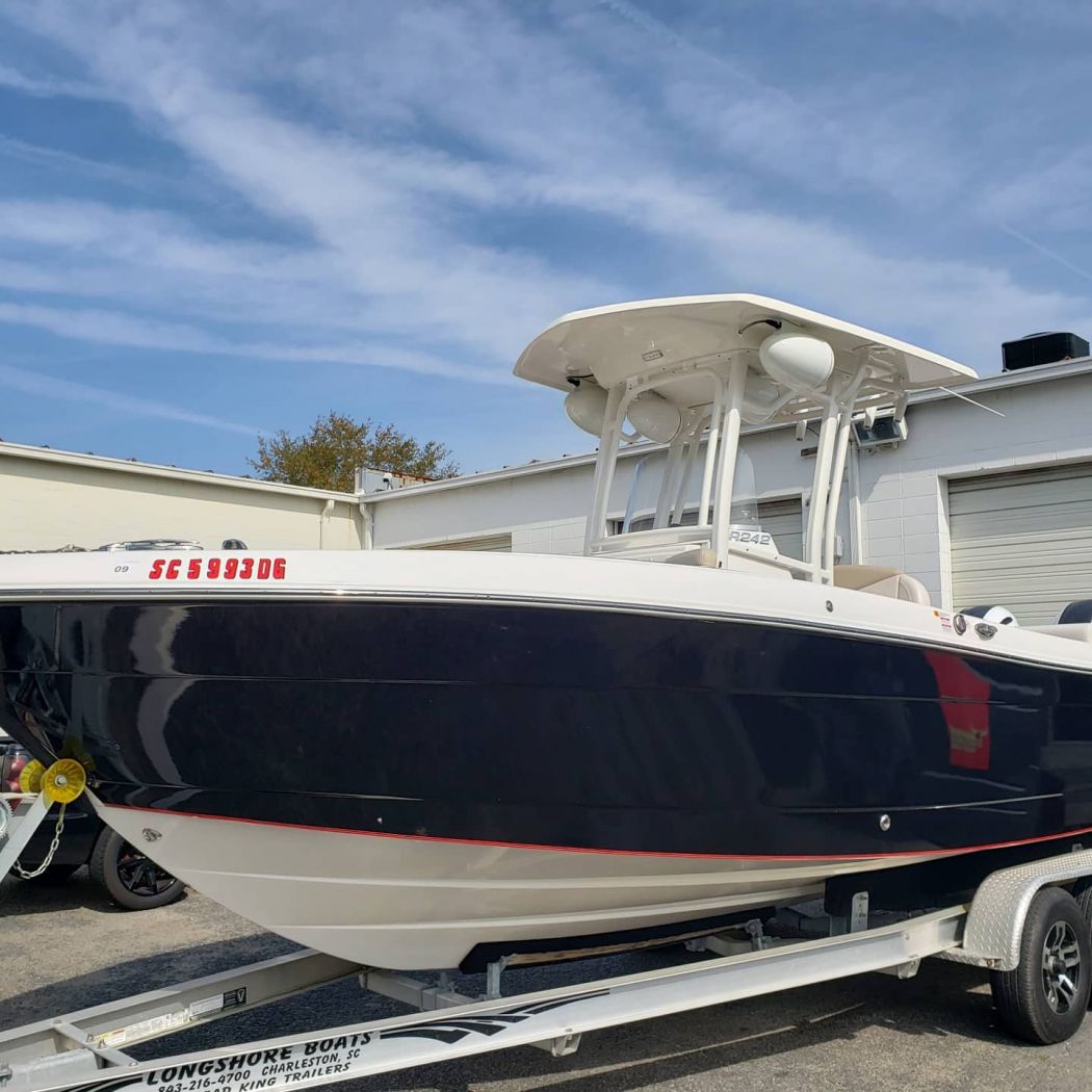Robalo 242 Marine Audio