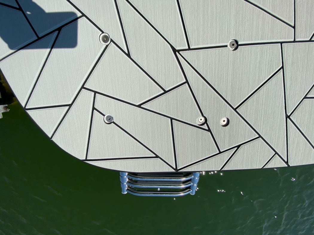 Crownline 266 BR SeaDek Flooring