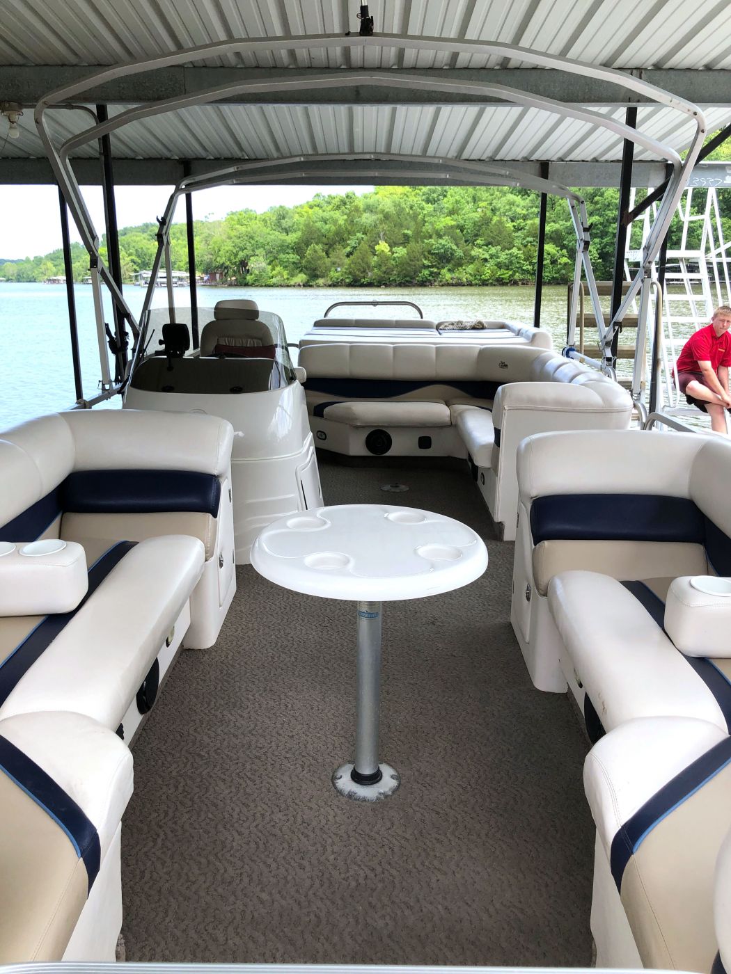Pontoon Boat Cleaning