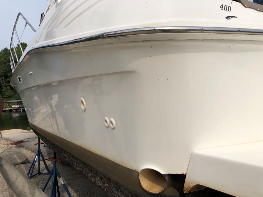 1997 SeaRay 400 EC Received A Surpass 5 Year SiO2 Ceramic Coating
