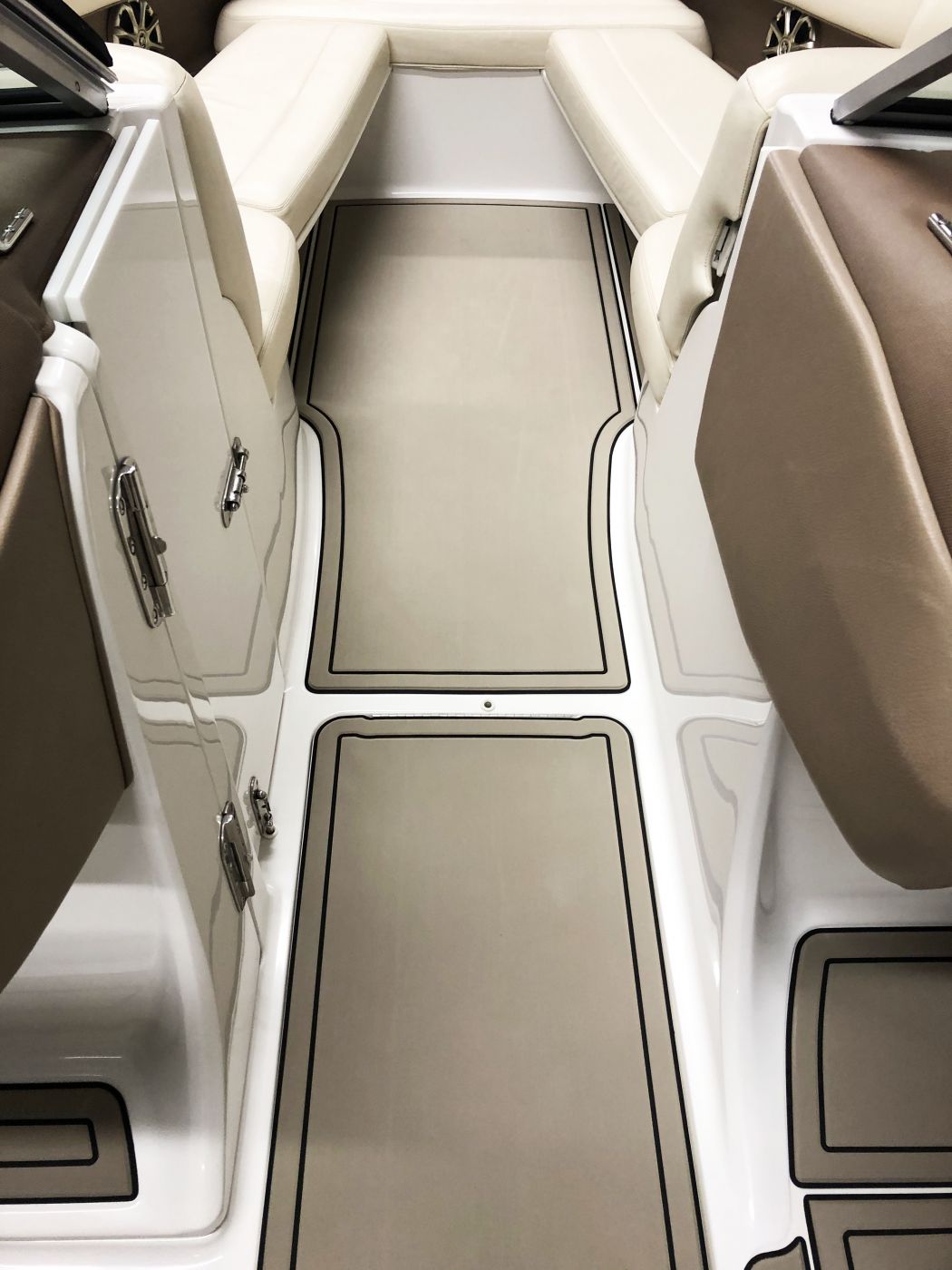 2009 Cobalt 262 AquaTraction