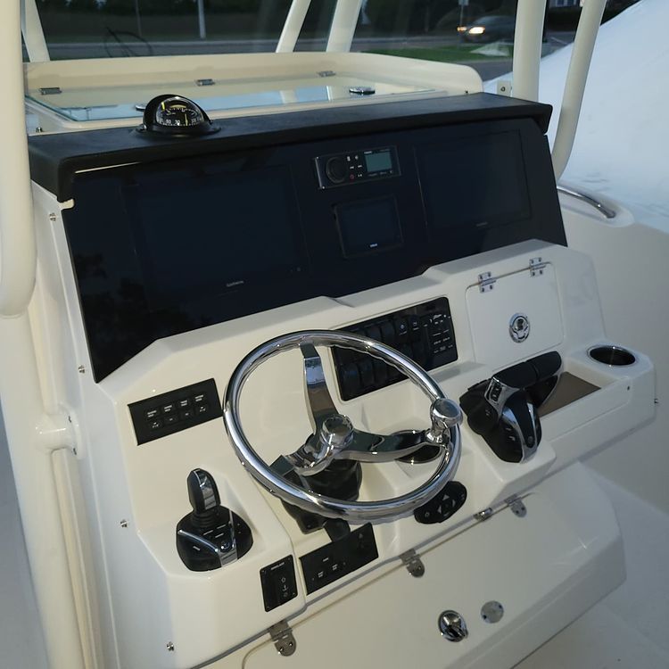 Sailfish 290 Boat Detailing