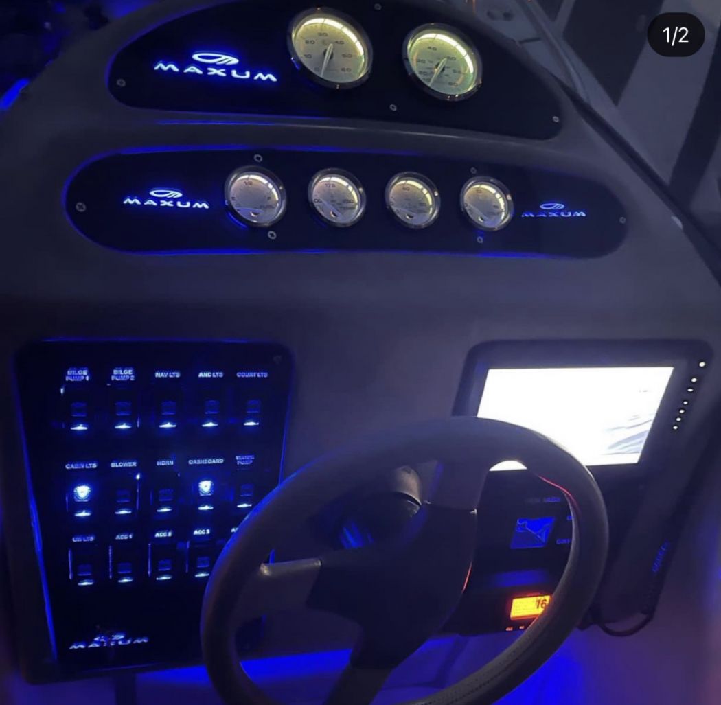 Maxum wiring, sound systems, illumination and Dashboard refresh