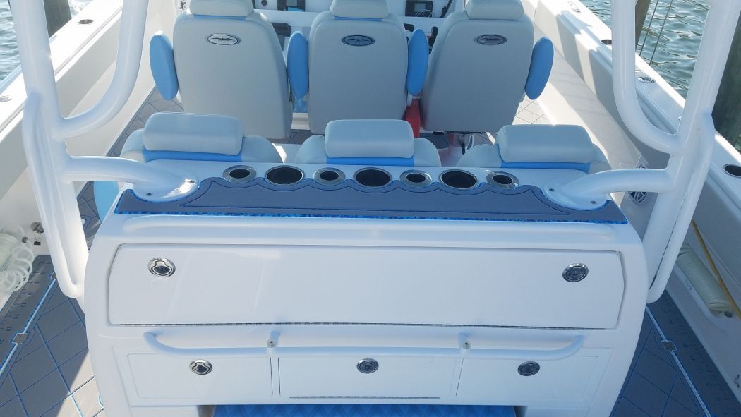 Invincible 40 Catamaran SeaDek
