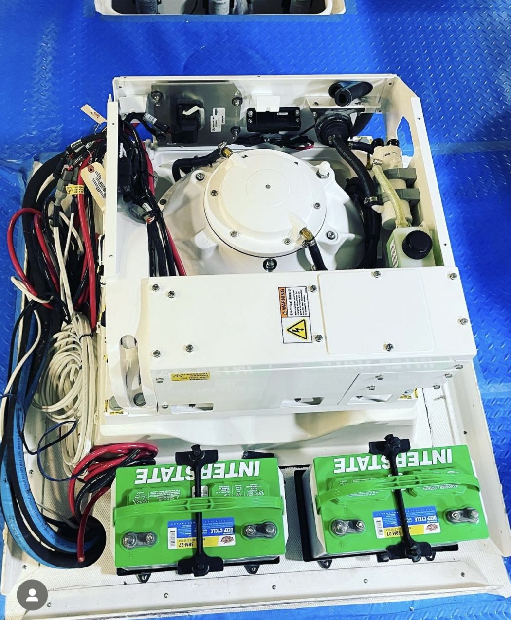 30 Sea Hunt "Scotty Dog" Seakeeper Install