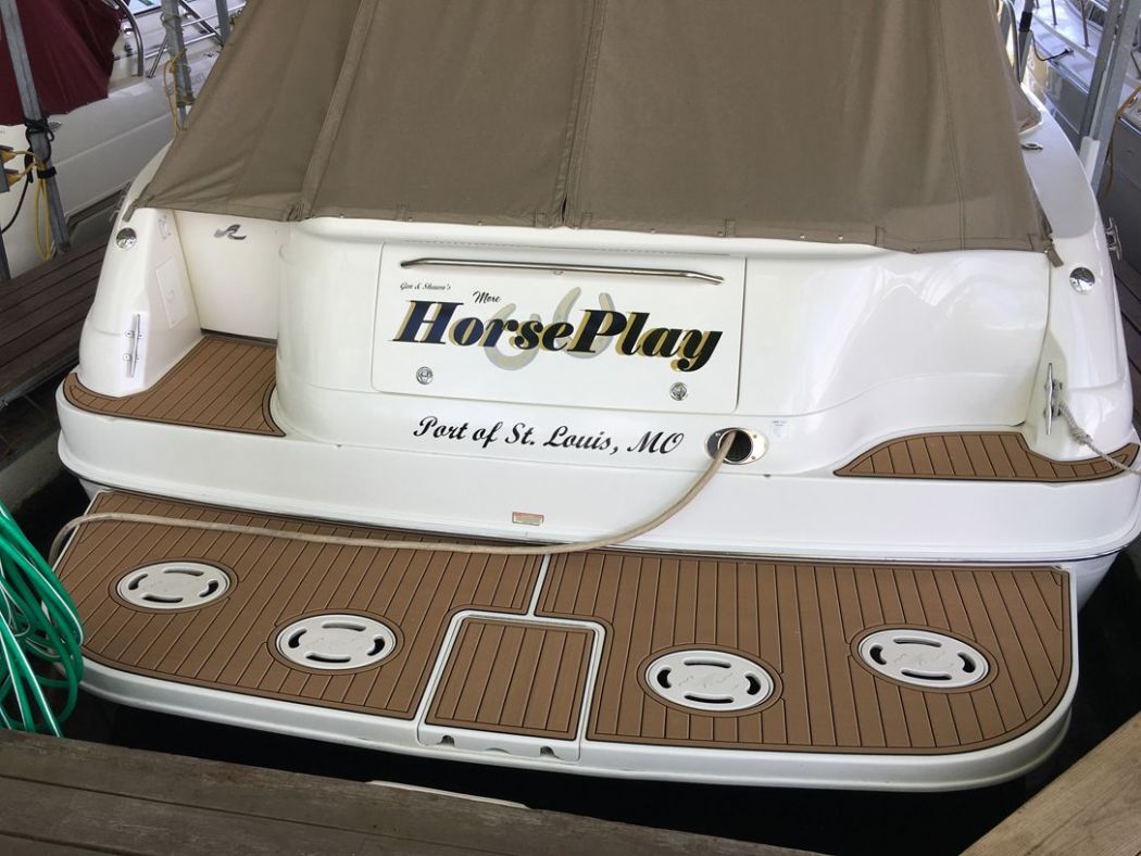 Sea Ray 460 SeaDek Swim Platform
