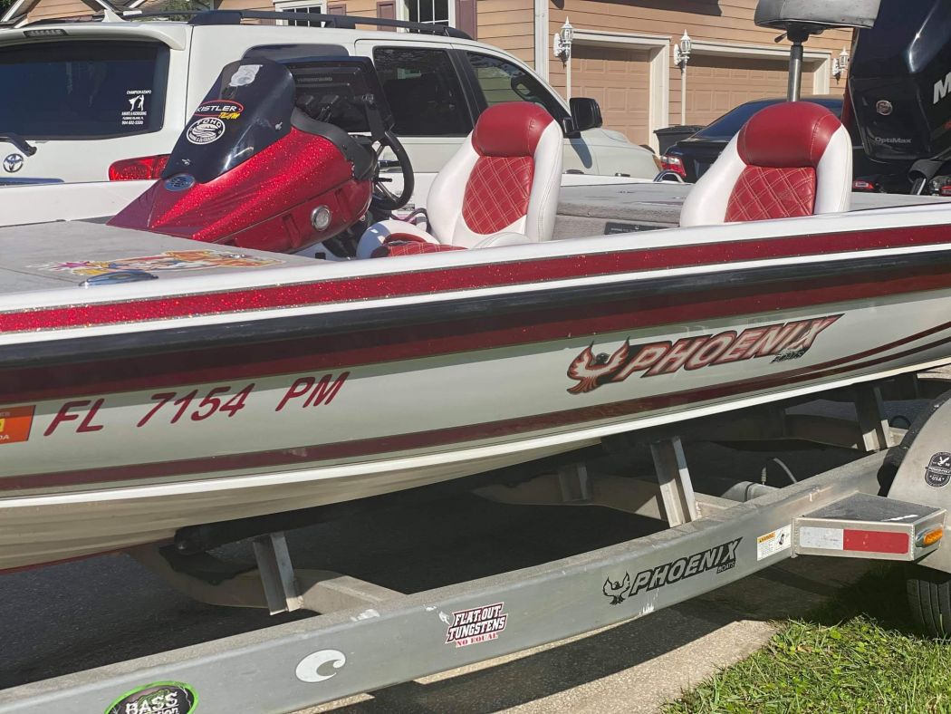 Phoenix Bass Boat Detailing