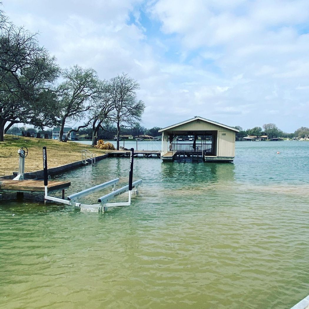 PWC Lift Lake LBJ