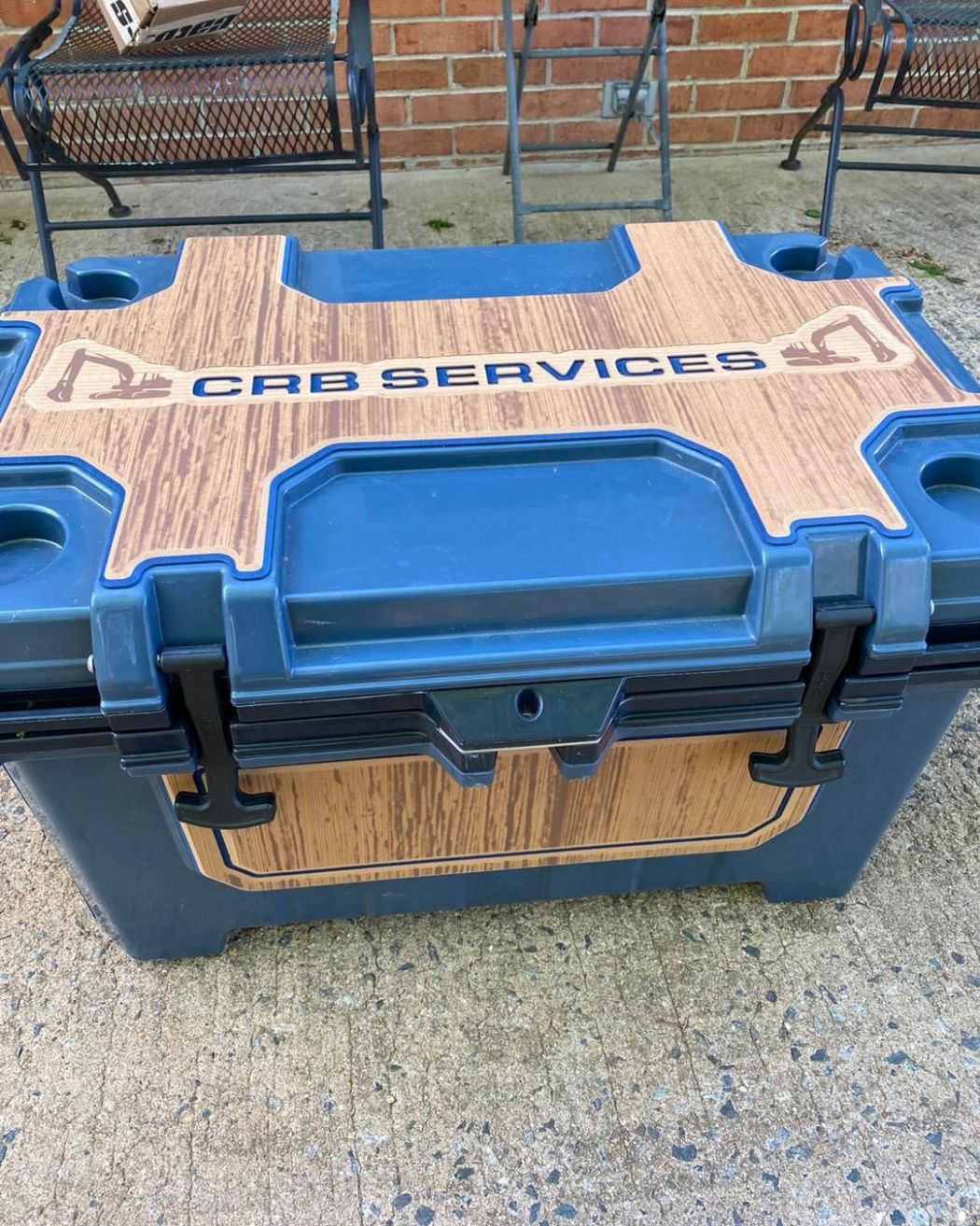 Igloo Cooler