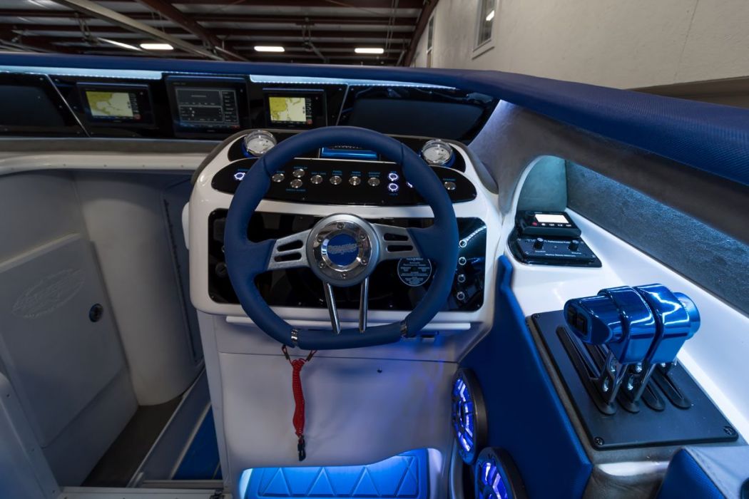 32 Sunsation Stereo & Custom Upholstery
