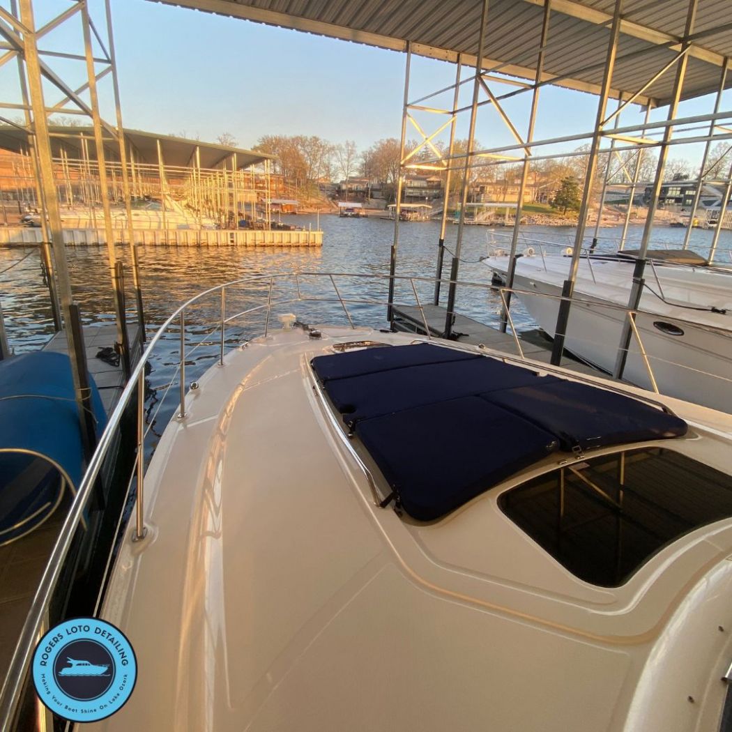 Sea Ray Sundancer 40' after a "Full Detail" w/ hand wax
