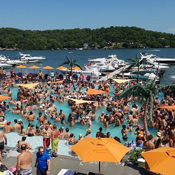 Bar Hopping Cruise Lake of the Ozarks