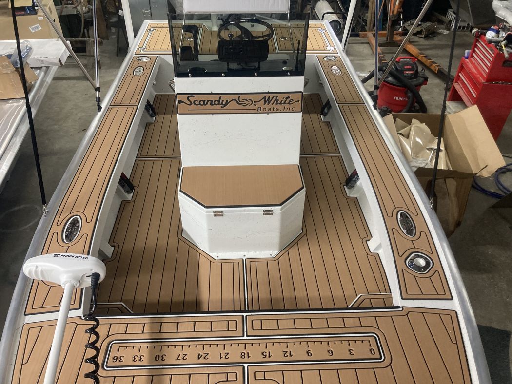 Scandy White Boats SeaDek Installation