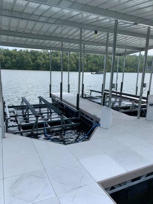Mo-Zark Boat Lifts
