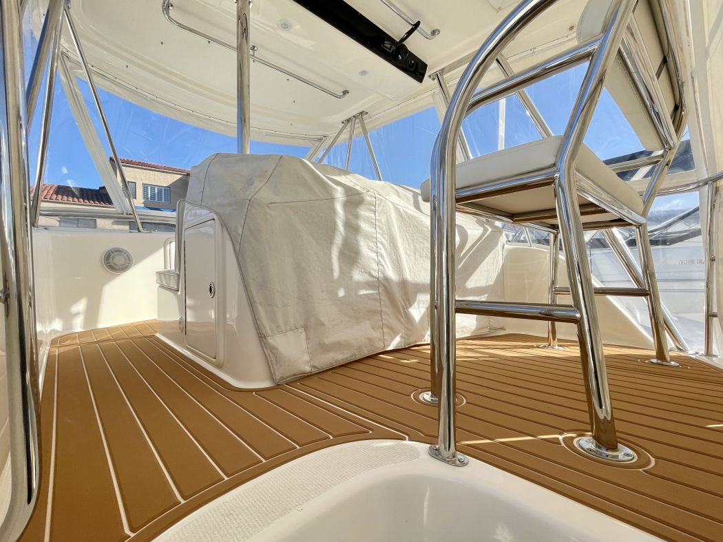 Riviera 32'